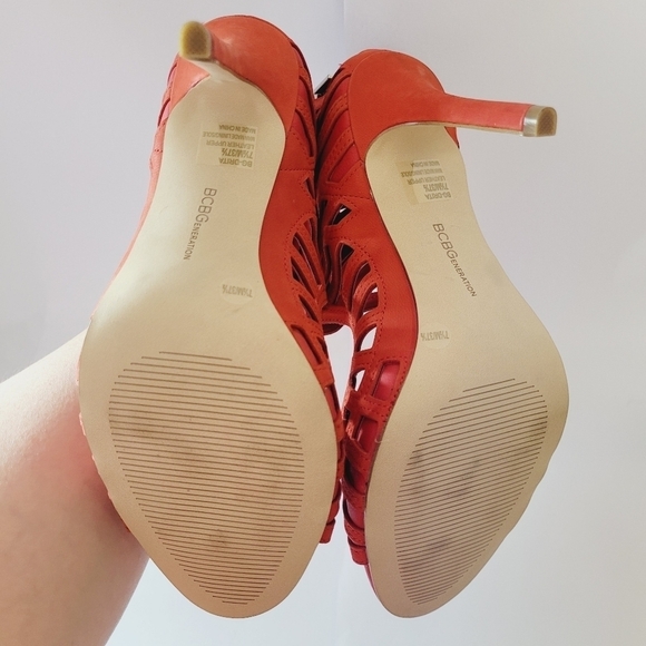 BCBGeneration Drita Red Suede Leather Laser Cut Zip Stilletto Heels - Picture 7 of 10